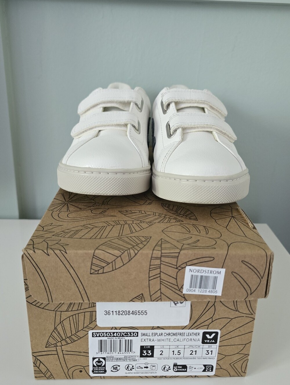 VEJA Kids Esplar Sneakers - With White Blue Accent Velcro Straps Wide Toe Box - Picture 13 of 13